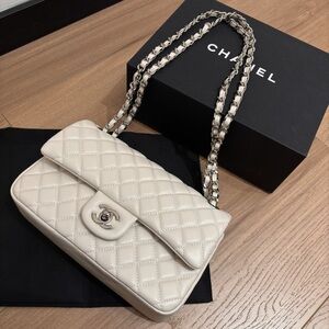 CHANEL Quilted Lambskin Shoulder Bag in Cream